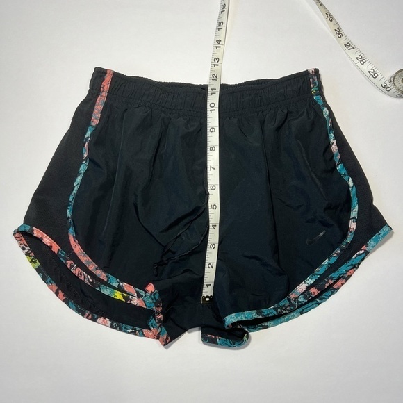 Nike Womens Lined Dri Fit Tempo Running Shorts size Medium - Picture 5 of 9